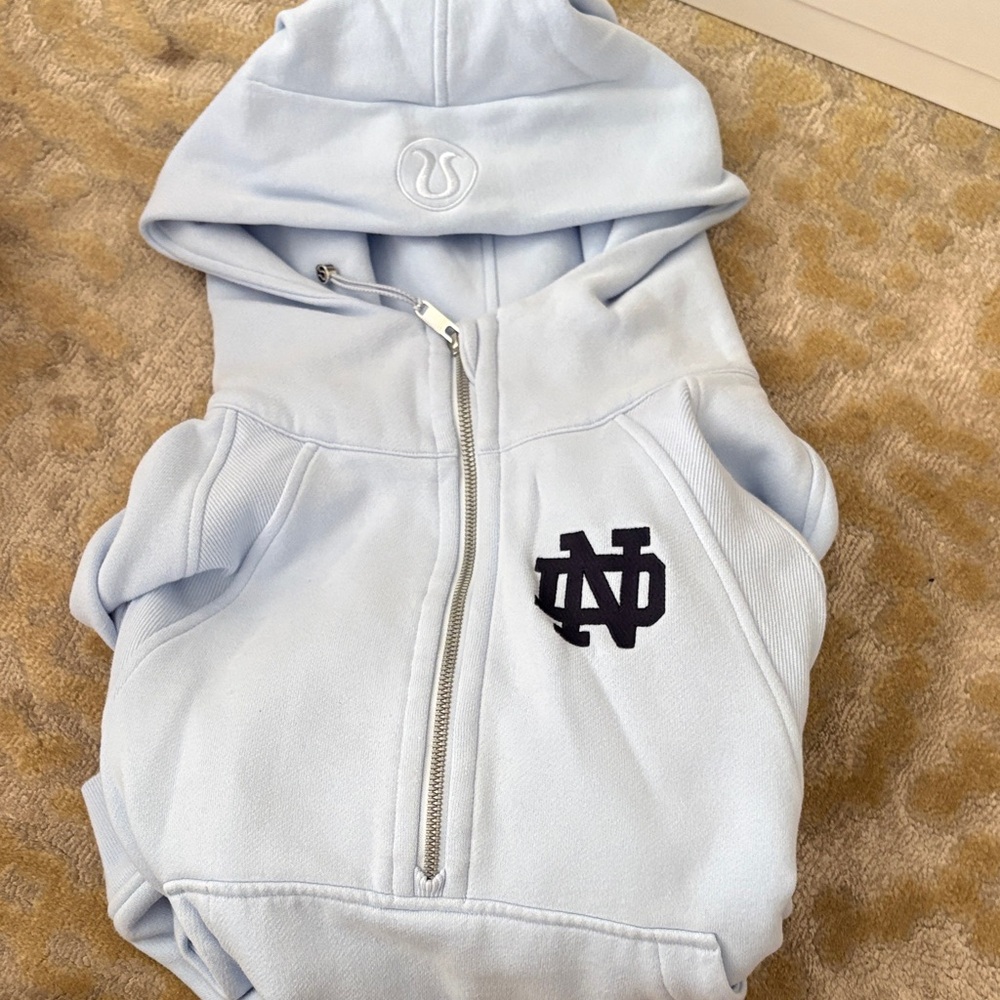 Lululemon Light purple notre dame scuba
